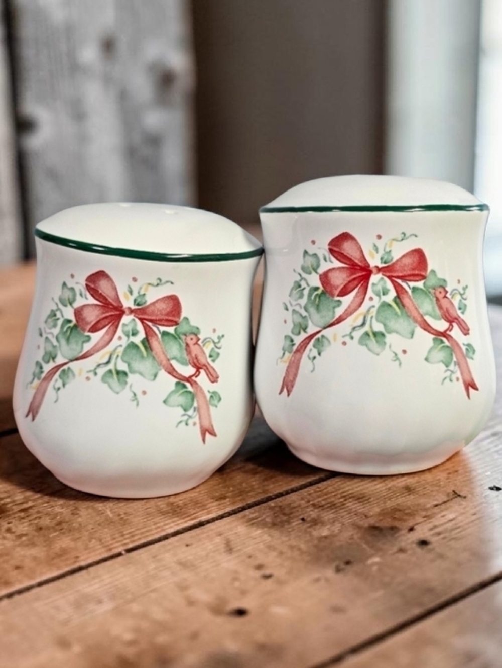 Corelle Coordinates | Vintage 1999 'Callaway Holiday' Stoneware S&P Shakers